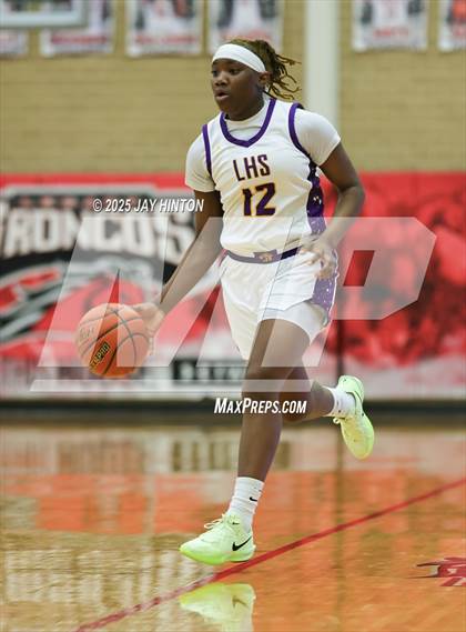 Thumbnail 2 in Glen Rose vs. Dallas Lincoln (UIL Girls Class 4A Div. II State Semifinal) photogallery.