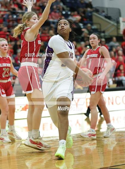 Thumbnail 3 in Glen Rose vs. Dallas Lincoln (UIL Girls Class 4A Div. II State Semifinal) photogallery.