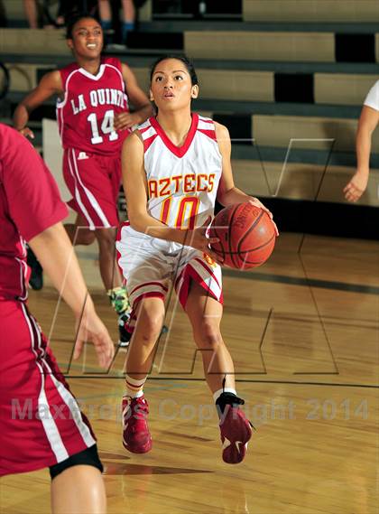 Thumbnail 1 in La Quinta vs. Palm Desert (MaxPreps Holiday Classic) photogallery.