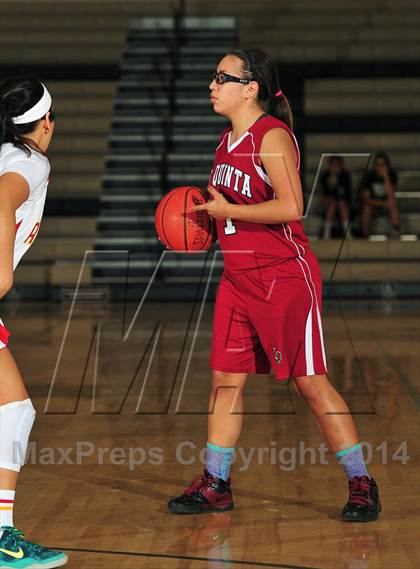Thumbnail 2 in La Quinta vs. Palm Desert (MaxPreps Holiday Classic) photogallery.