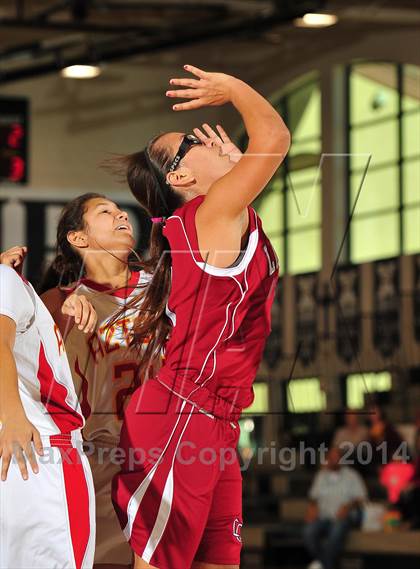 Thumbnail 1 in La Quinta vs. Palm Desert (MaxPreps Holiday Classic) photogallery.