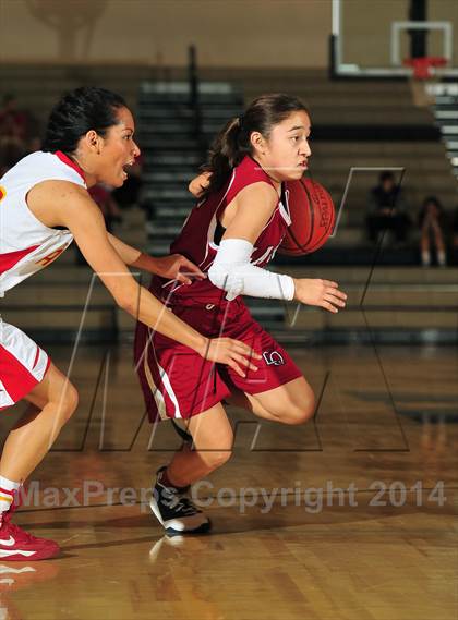 Thumbnail 2 in La Quinta vs. Palm Desert (MaxPreps Holiday Classic) photogallery.