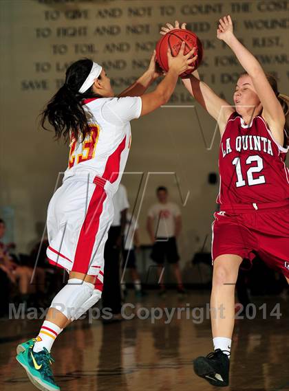 Thumbnail 1 in La Quinta vs. Palm Desert (MaxPreps Holiday Classic) photogallery.