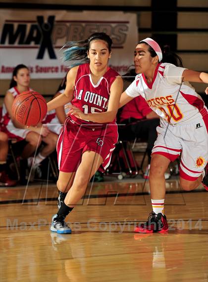 Thumbnail 1 in La Quinta vs. Palm Desert (MaxPreps Holiday Classic) photogallery.