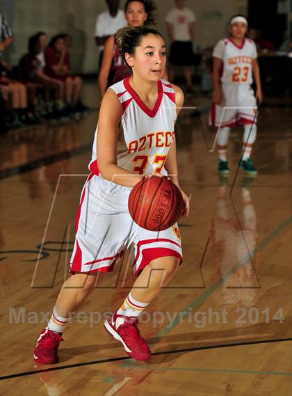 Thumbnail 1 in La Quinta vs. Palm Desert (MaxPreps Holiday Classic) photogallery.