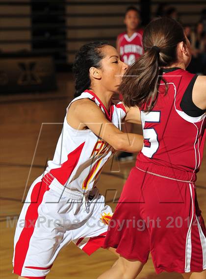Thumbnail 2 in La Quinta vs. Palm Desert (MaxPreps Holiday Classic) photogallery.