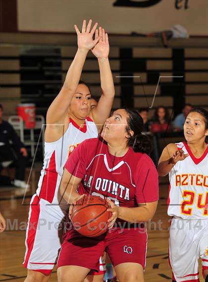 Thumbnail 3 in La Quinta vs. Palm Desert (MaxPreps Holiday Classic) photogallery.