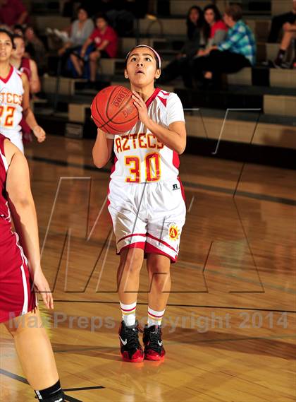 Thumbnail 1 in La Quinta vs. Palm Desert (MaxPreps Holiday Classic) photogallery.