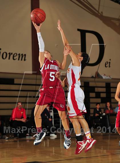 Thumbnail 3 in La Quinta vs. Palm Desert (MaxPreps Holiday Classic) photogallery.