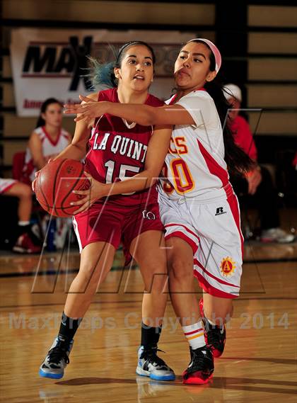 Thumbnail 3 in La Quinta vs. Palm Desert (MaxPreps Holiday Classic) photogallery.