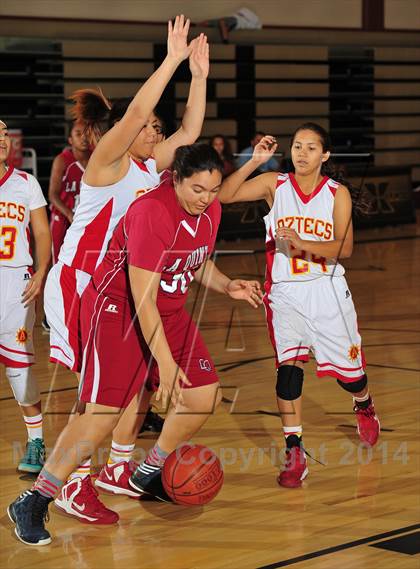 Thumbnail 2 in La Quinta vs. Palm Desert (MaxPreps Holiday Classic) photogallery.