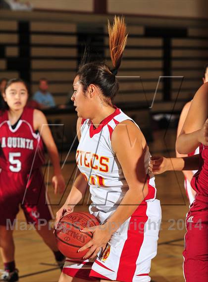 Thumbnail 2 in La Quinta vs. Palm Desert (MaxPreps Holiday Classic) photogallery.
