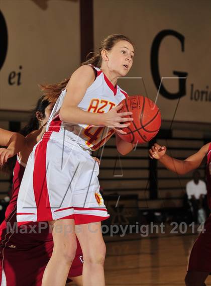 Thumbnail 2 in La Quinta vs. Palm Desert (MaxPreps Holiday Classic) photogallery.