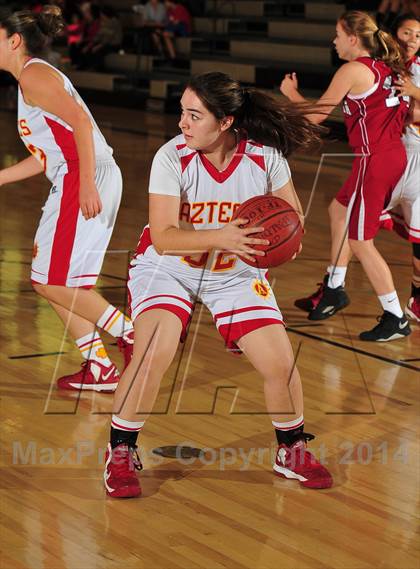 Thumbnail 1 in La Quinta vs. Palm Desert (MaxPreps Holiday Classic) photogallery.