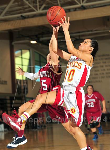 Thumbnail 3 in La Quinta vs. Palm Desert (MaxPreps Holiday Classic) photogallery.