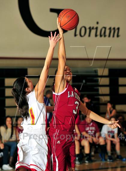 Thumbnail 2 in La Quinta vs. Palm Desert (MaxPreps Holiday Classic) photogallery.
