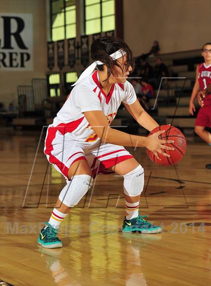 Thumbnail 1 in La Quinta vs. Palm Desert (MaxPreps Holiday Classic) photogallery.