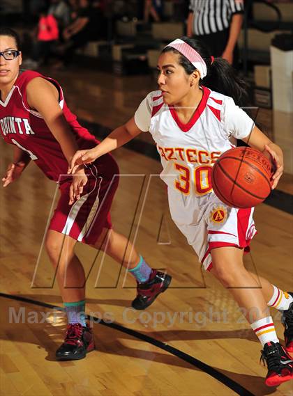 Thumbnail 3 in La Quinta vs. Palm Desert (MaxPreps Holiday Classic) photogallery.