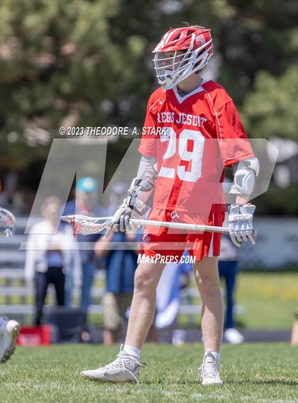 Thumbnail 3 in Regis Jesuit photogallery.