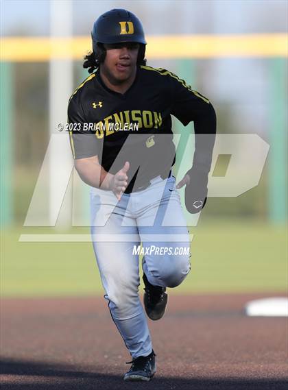 Thumbnail 2 in Huntsville @ Denison (Johnson County Classic) photogallery.