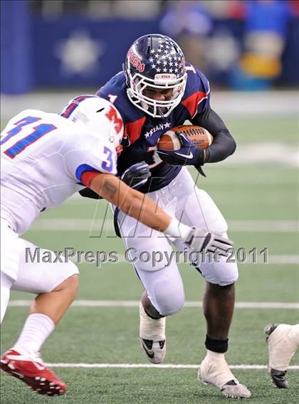 Thumbnail 2 in Midway vs. Ryan (4A Division 1 Region 1 Semifinals) photogallery.