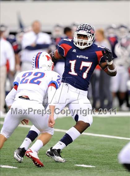 Thumbnail 2 in Midway vs. Ryan (4A Division 1 Region 1 Semifinals) photogallery.