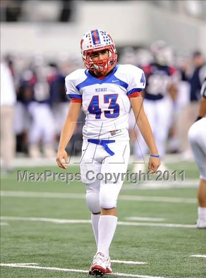 Thumbnail 2 in Midway vs. Ryan (4A Division 1 Region 1 Semifinals) photogallery.