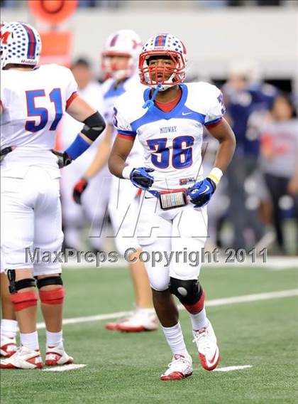 Thumbnail 2 in Midway vs. Ryan (4A Division 1 Region 1 Semifinals) photogallery.
