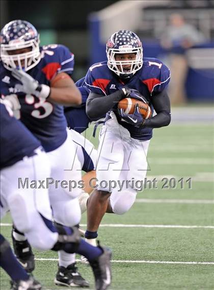 Thumbnail 3 in Midway vs. Ryan (4A Division 1 Region 1 Semifinals) photogallery.