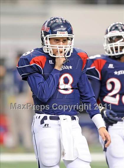 Thumbnail 1 in Midway vs. Ryan (4A Division 1 Region 1 Semifinals) photogallery.