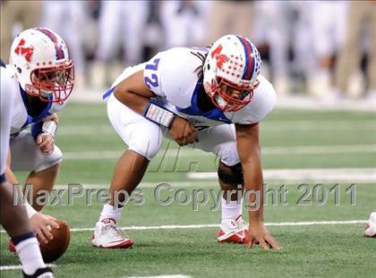 Thumbnail 2 in Midway vs. Ryan (4A Division 1 Region 1 Semifinals) photogallery.