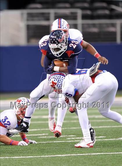 Thumbnail 1 in Midway vs. Ryan (4A Division 1 Region 1 Semifinals) photogallery.