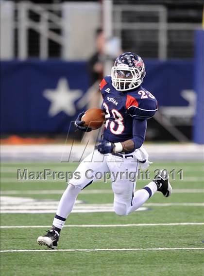 Thumbnail 2 in Midway vs. Ryan (4A Division 1 Region 1 Semifinals) photogallery.