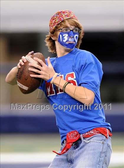 Thumbnail 2 in Midway vs. Ryan (4A Division 1 Region 1 Semifinals) photogallery.