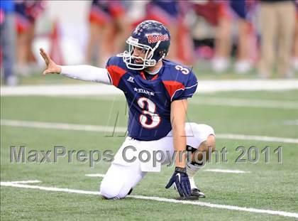 Thumbnail 1 in Midway vs. Ryan (4A Division 1 Region 1 Semifinals) photogallery.