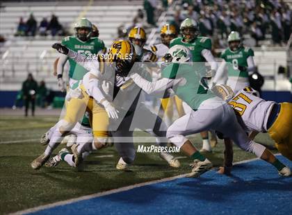 Thumbnail 1 in West Jefferson vs Fairland (OHSAA D6 Regional) photogallery.