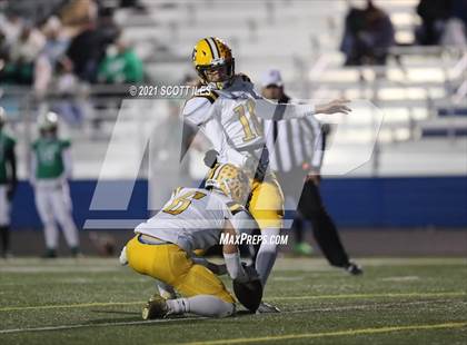 Thumbnail 3 in West Jefferson vs Fairland (OHSAA D6 Regional) photogallery.