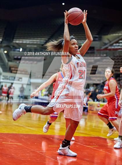 Thumbnail 2 in Chowchilla vs. Firebaugh (CIF CS D5 Final) photogallery.
