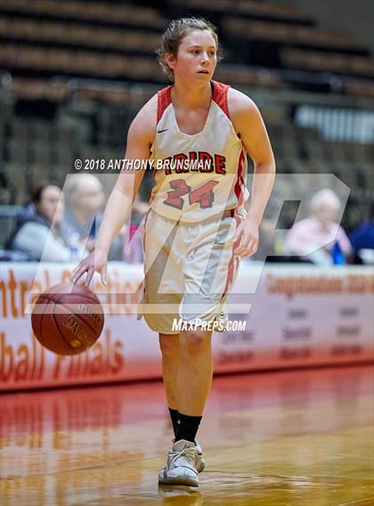 Thumbnail 1 in Chowchilla vs. Firebaugh (CIF CS D5 Final) photogallery.