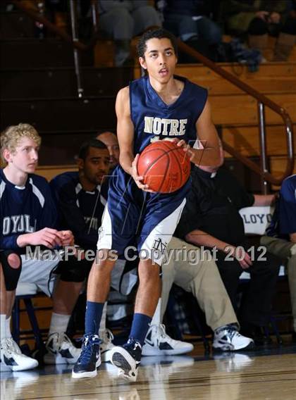 Thumbnail 1 in Notre Dame vs. Loyola photogallery.