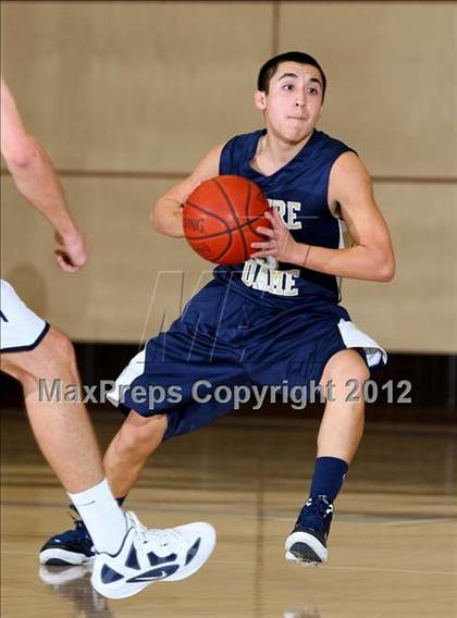 Thumbnail 1 in Notre Dame vs. Loyola photogallery.