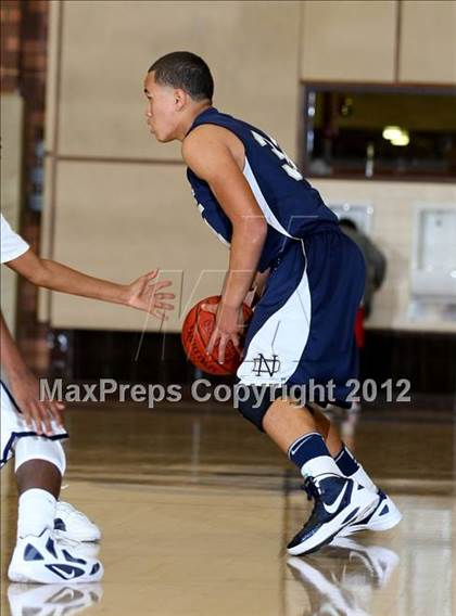Thumbnail 2 in Notre Dame vs. Loyola photogallery.