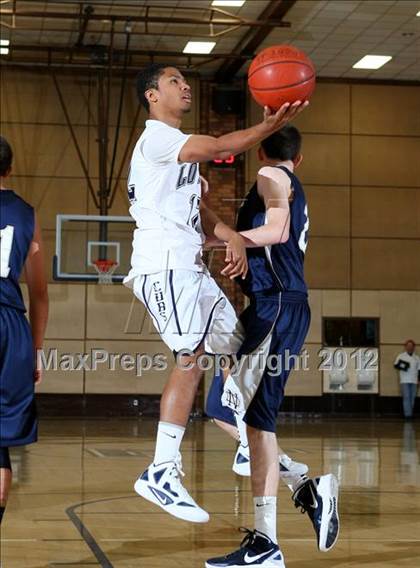 Thumbnail 1 in Notre Dame vs. Loyola photogallery.