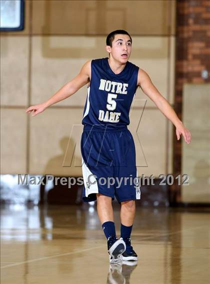 Thumbnail 2 in Notre Dame vs. Loyola photogallery.