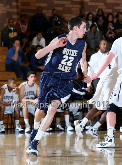 Thumbnail 1 in Notre Dame vs. Loyola photogallery.