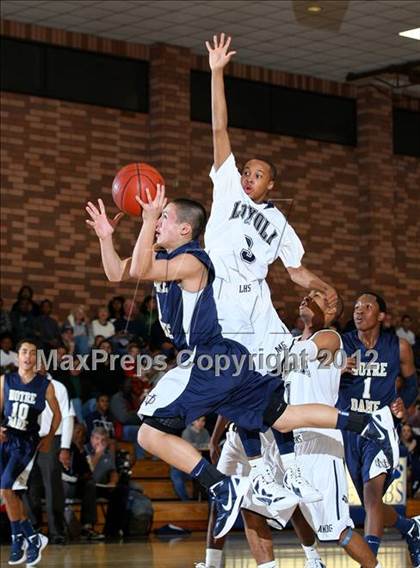 Thumbnail 1 in Notre Dame vs. Loyola photogallery.