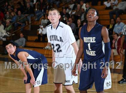 Thumbnail 2 in Notre Dame vs. Loyola photogallery.