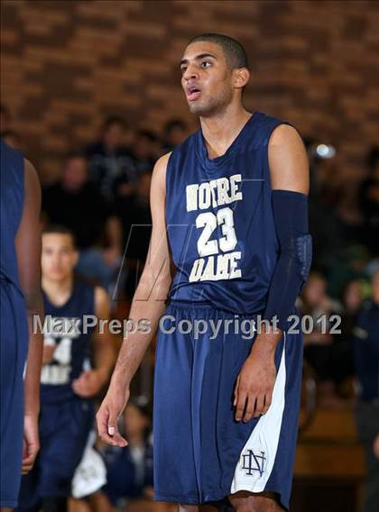 Thumbnail 1 in Notre Dame vs. Loyola photogallery.