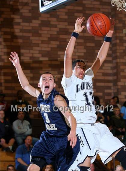 Thumbnail 1 in Notre Dame vs. Loyola photogallery.