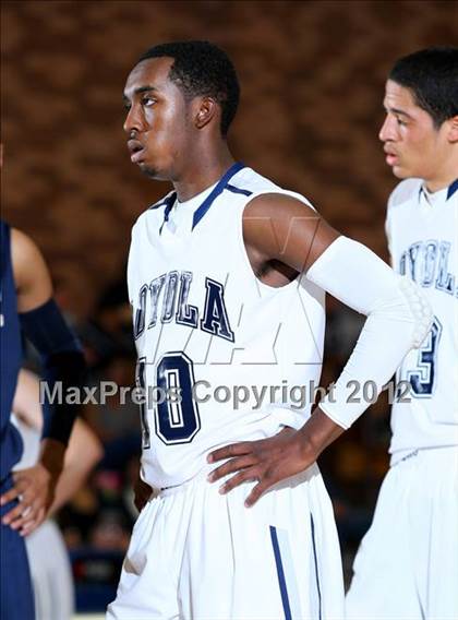Thumbnail 1 in Notre Dame vs. Loyola photogallery.